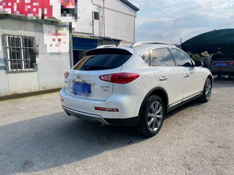 安順17年英菲尼迪QX507