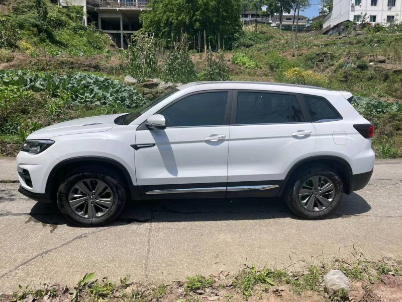 重慶20年長安汽車CS754