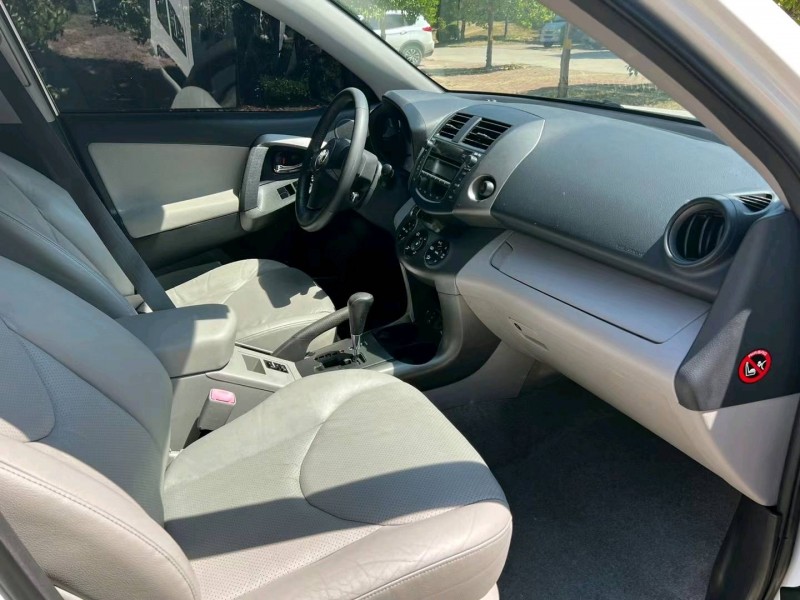 北京11年丰田RAV4荣放1