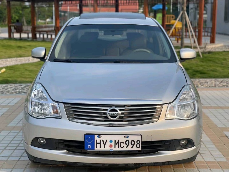 汕頭08年日產軒逸1