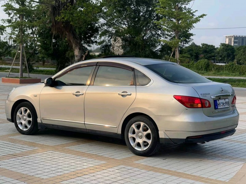 汕頭08年日產軒逸7