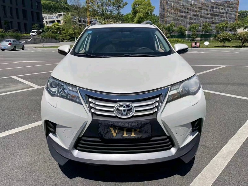 宜昌16年豐田RAV4榮放1
