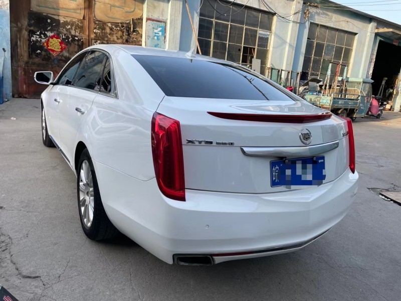 泰安16年凱迪拉克XTS8