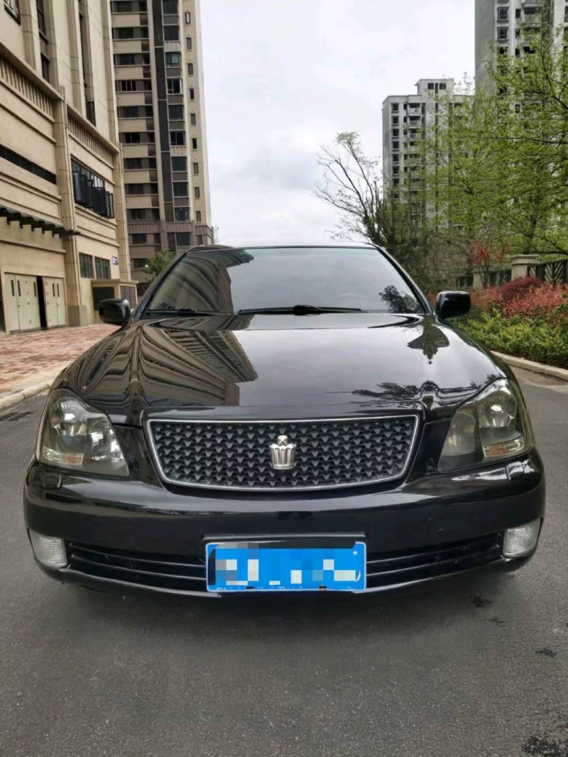 九江05年豐田皇冠9