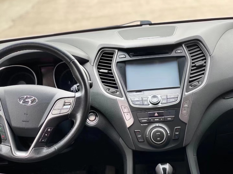 北京16年现代新胜达6