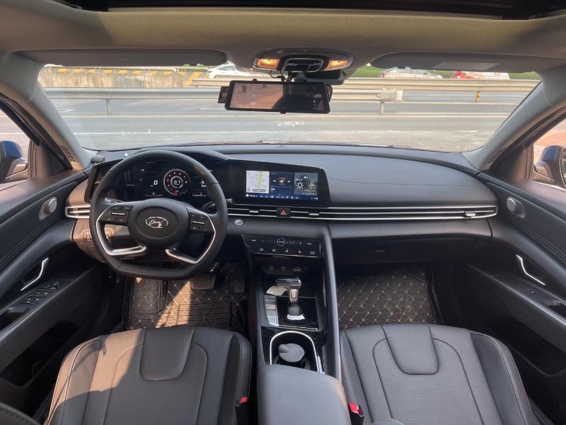 广州22年现代伊兰特7