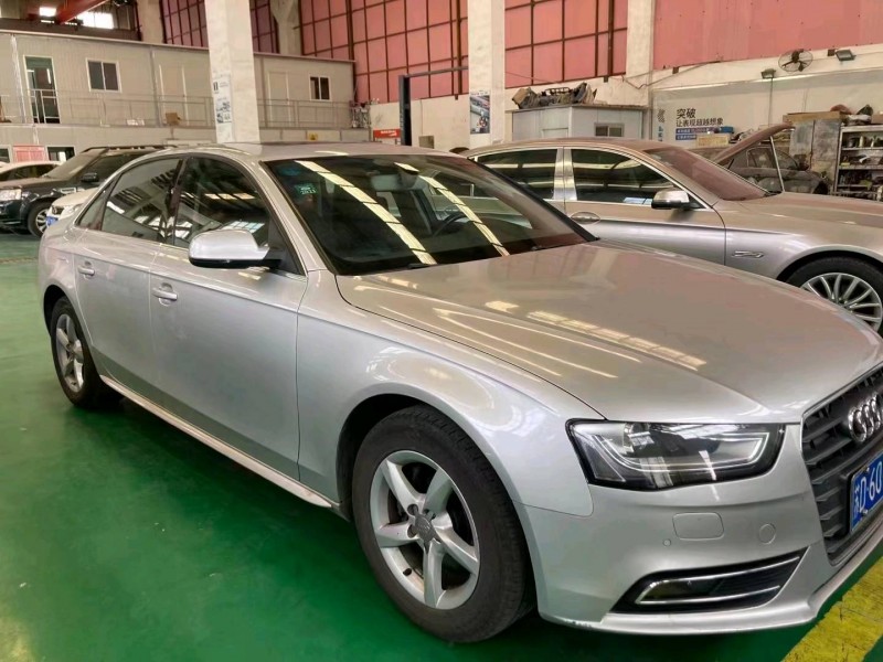 北京13年奥迪A4L3