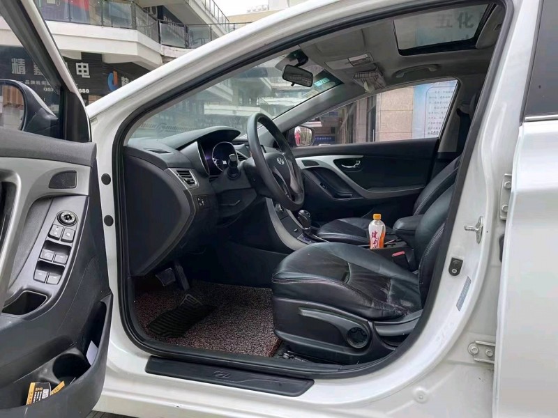 北京13年现代朗动4