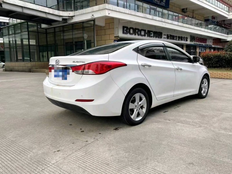 北京13年现代朗动7