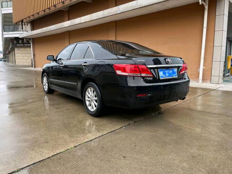 北京12年丰田凯美瑞9