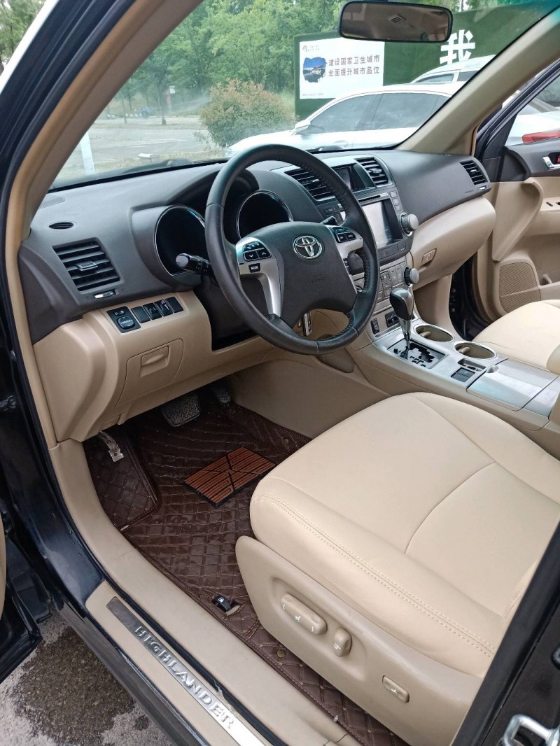 徐州13年丰田汉兰达7
