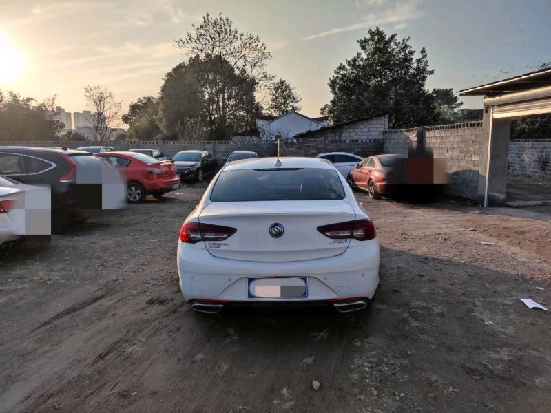 北京19年别克君威8