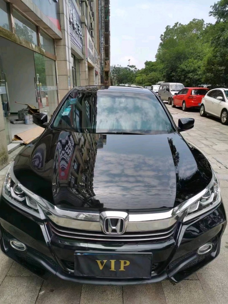 北京17年本田雅阁9