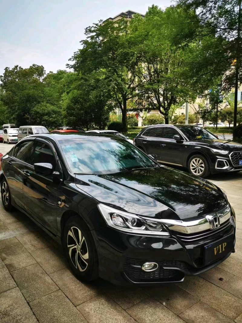 北京17年本田雅阁7