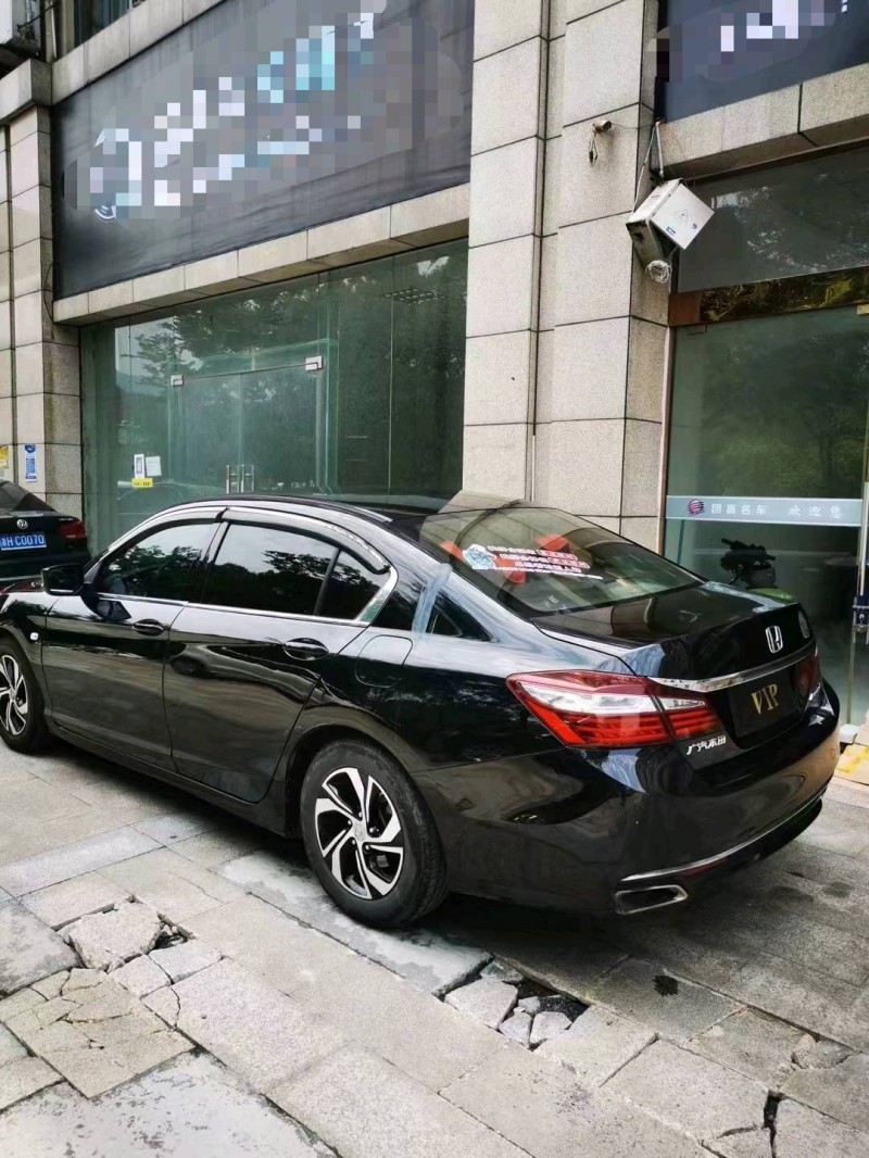 北京17年本田雅阁1