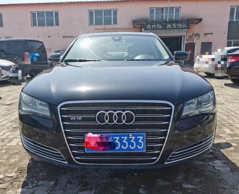 天津13年奧迪A8L1