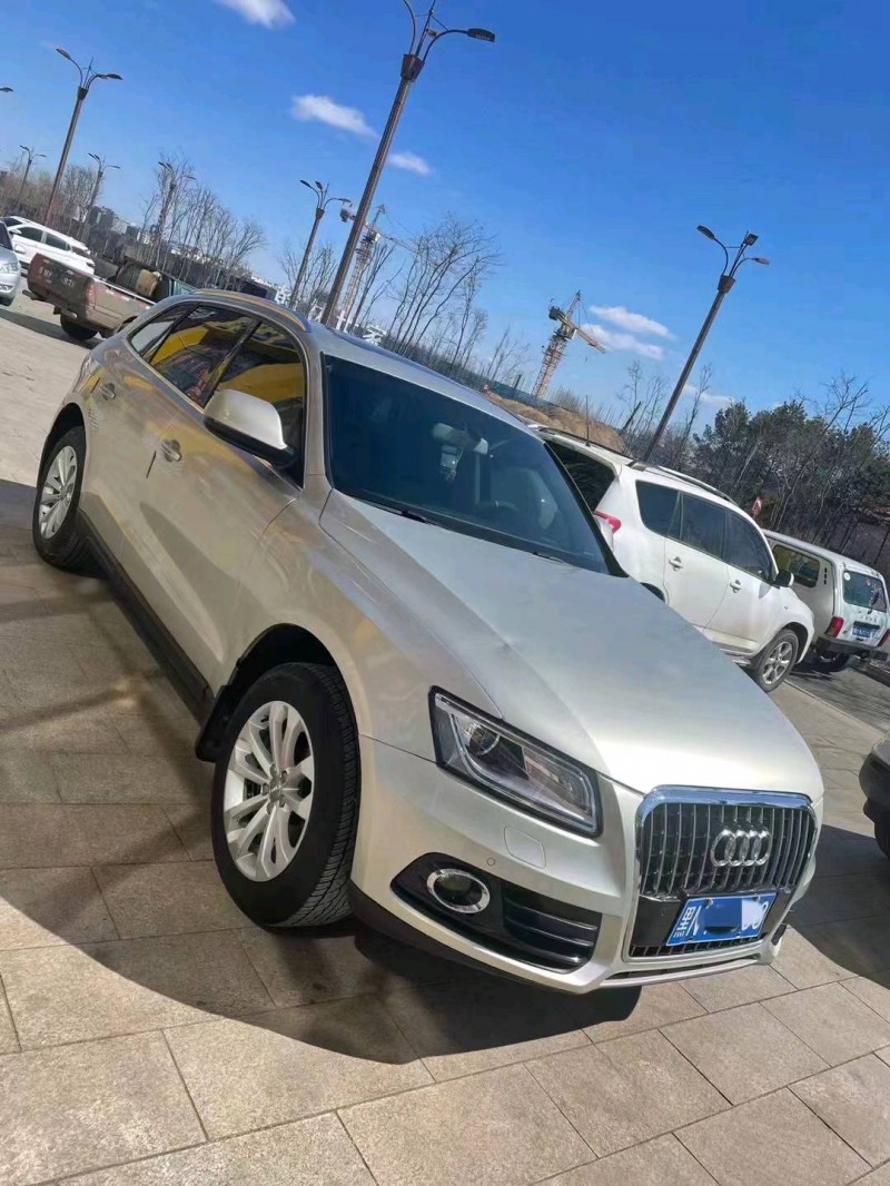 雞西13年奧迪Q53