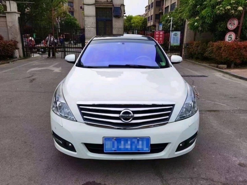徐州10年日產天籟1
