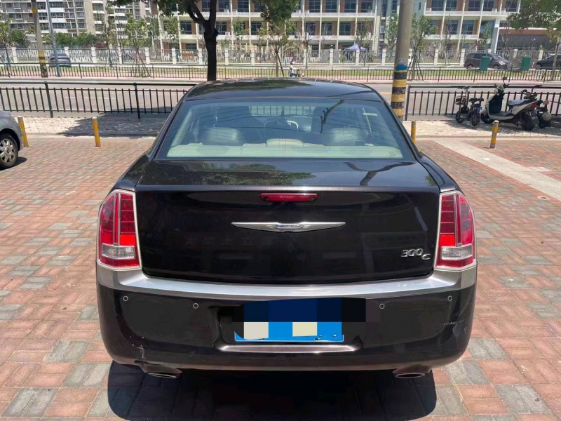 無錫14年克萊斯勒300C8