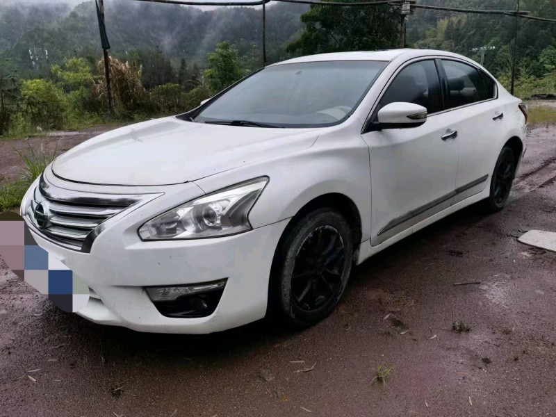 嘉興15年日產天籟8