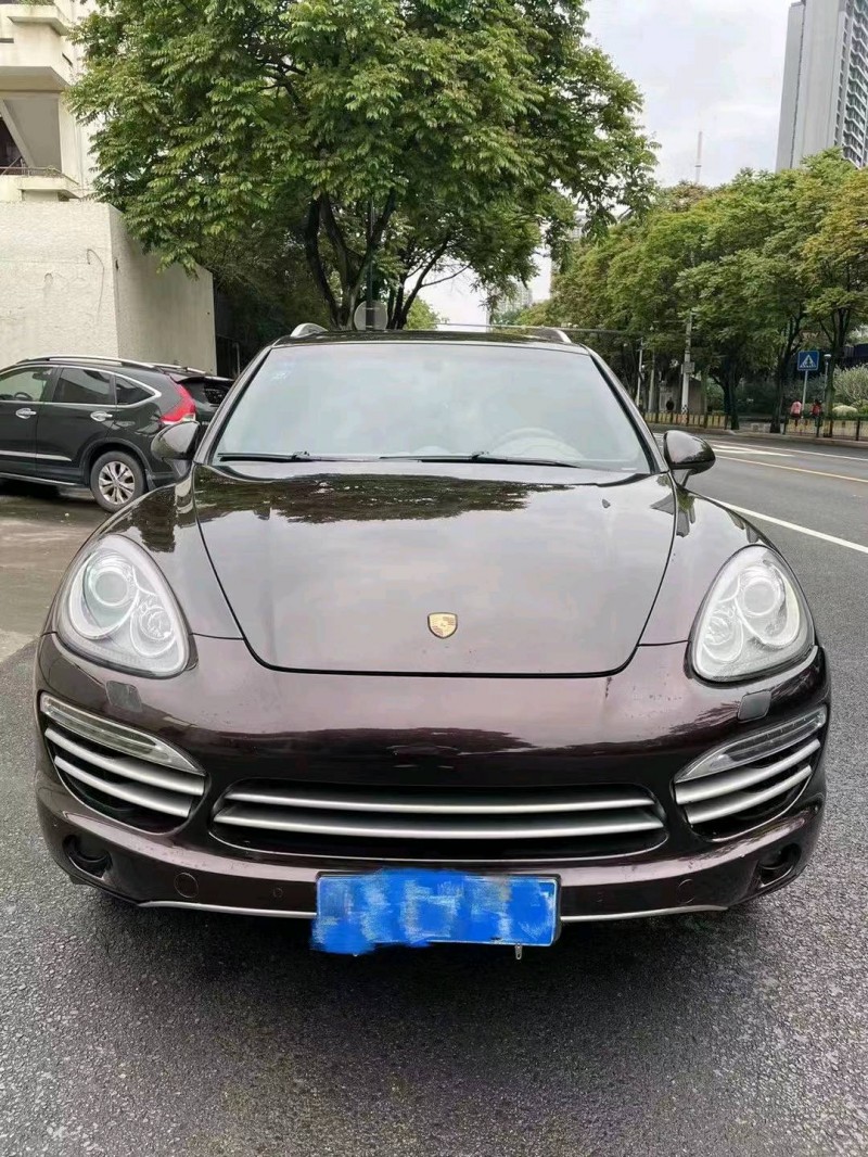 莆田14年保時捷卡宴1