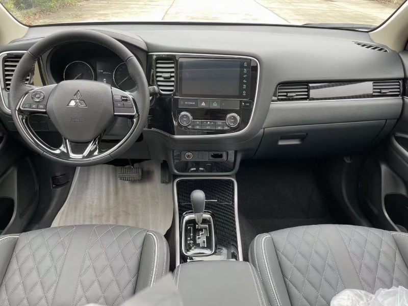 北京22年三菱欧蓝德3