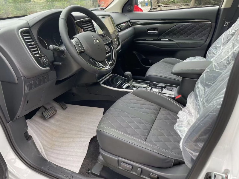 北京22年三菱欧蓝德2