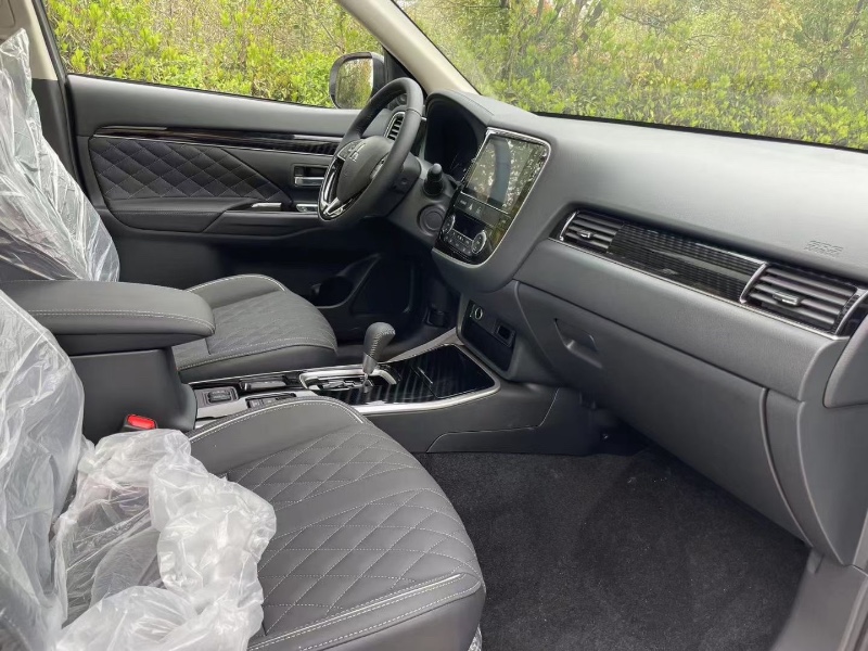 北京22年三菱欧蓝德4