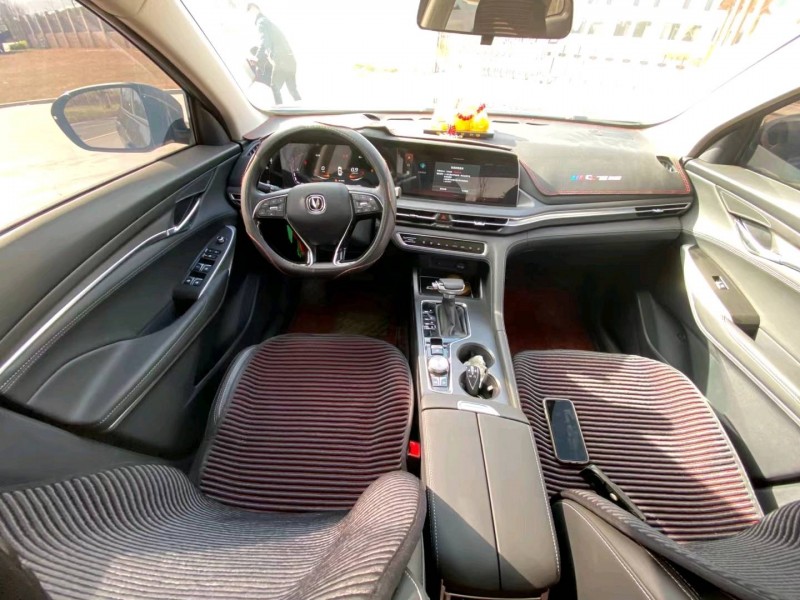 太原20年長安汽車CS757