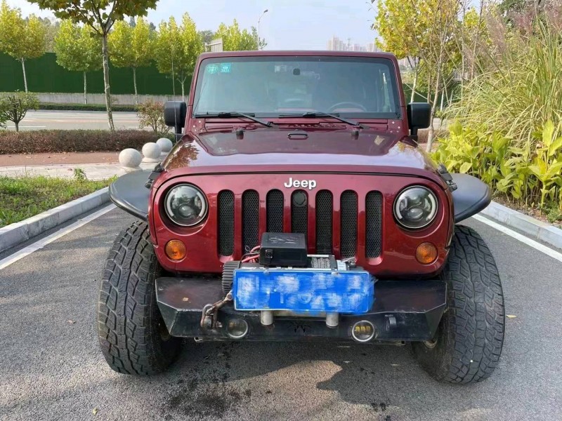 宜昌10年Jeep牧馬人1