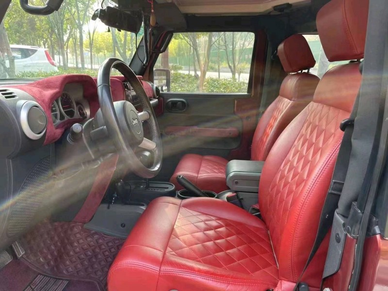 宜昌10年Jeep牧馬人6