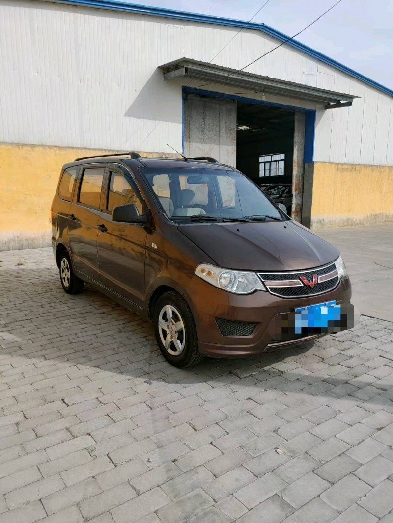 聊城16年五菱汽車宏光3