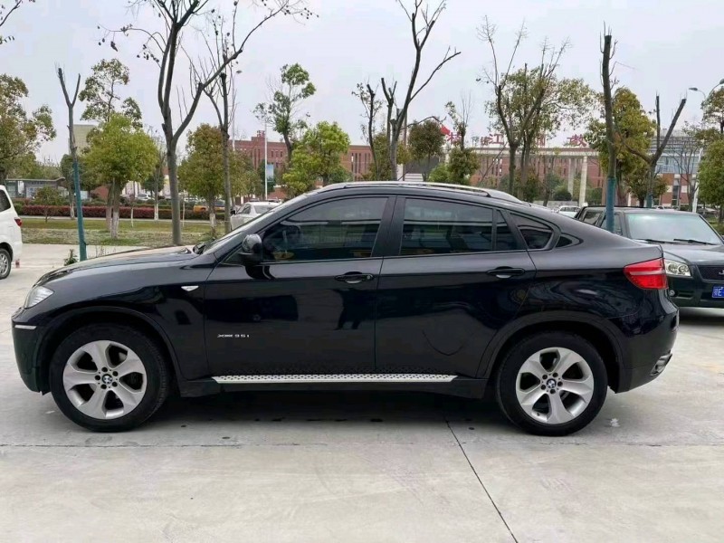 北京12年宝马X66