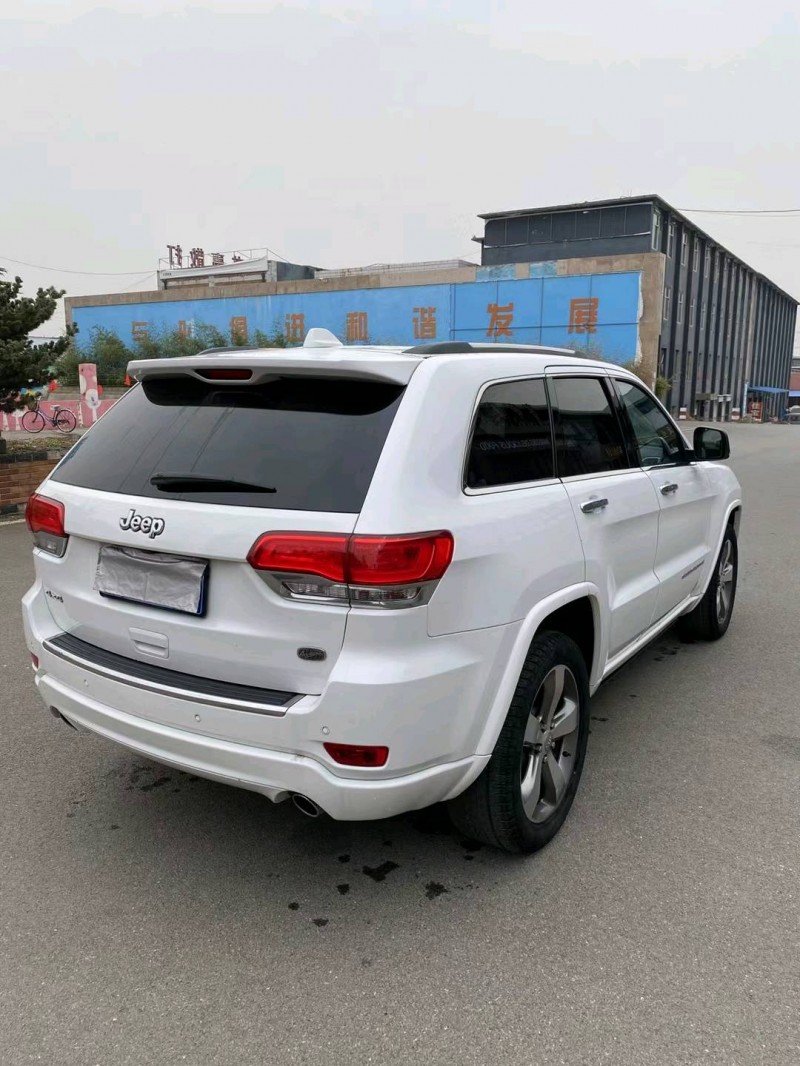天津17年Jeep大切諾基3