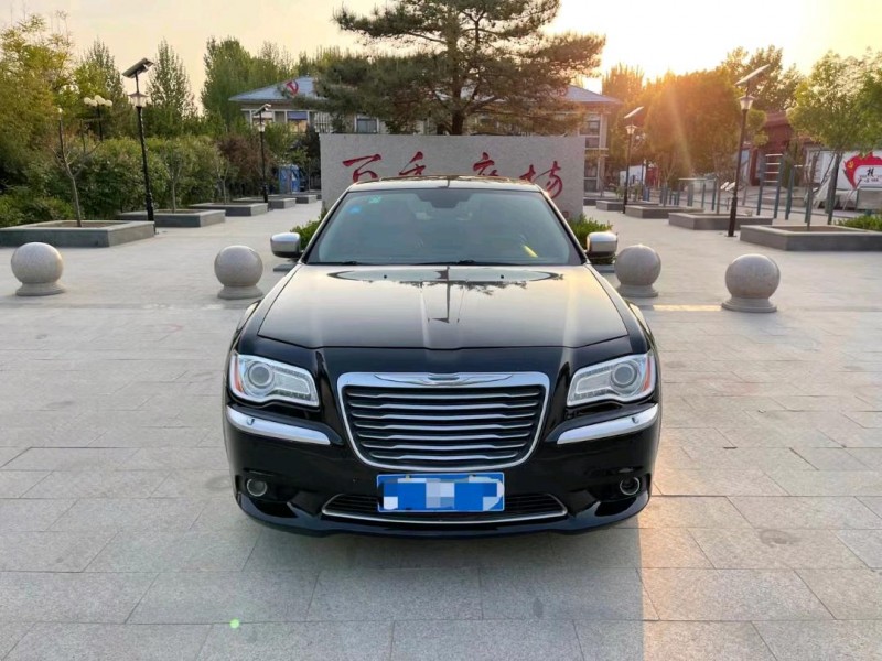 濟南13年克萊斯勒300C1