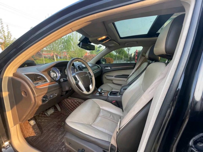 濟南13年克萊斯勒300C6