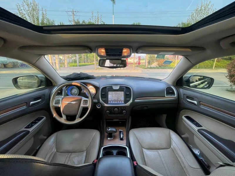 濟南13年克萊斯勒300C7