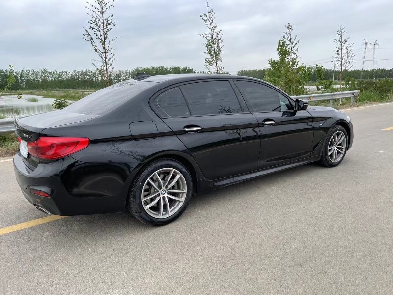 徐州18年宝马5系3