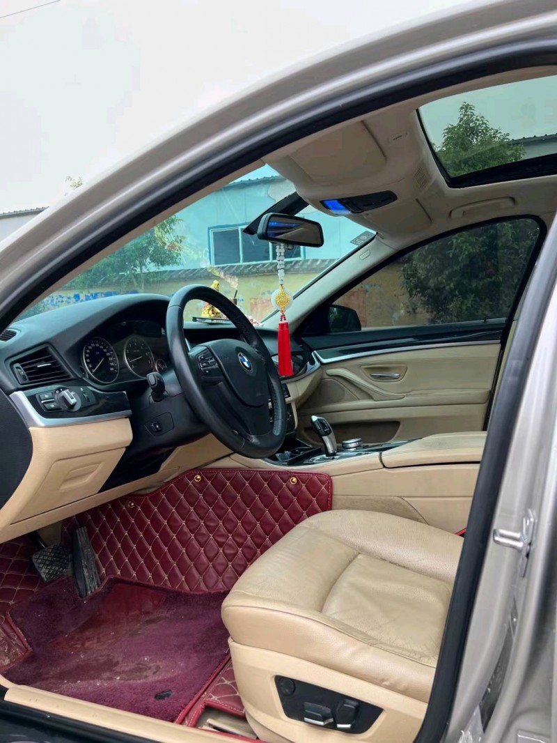 北京12年宝马5系4