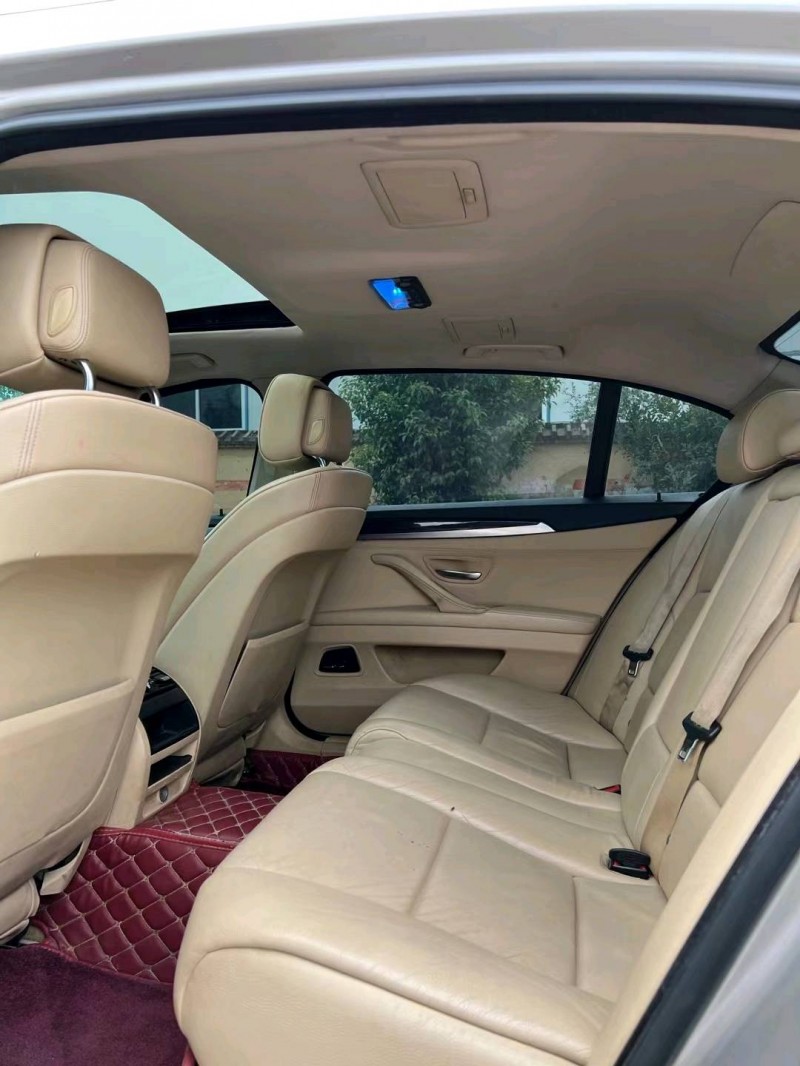 北京12年宝马5系7