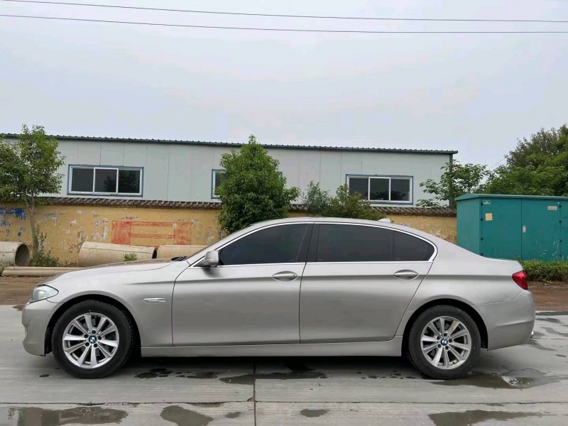 北京12年宝马5系8