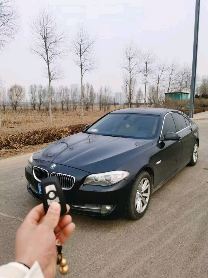北京12年宝马5系3