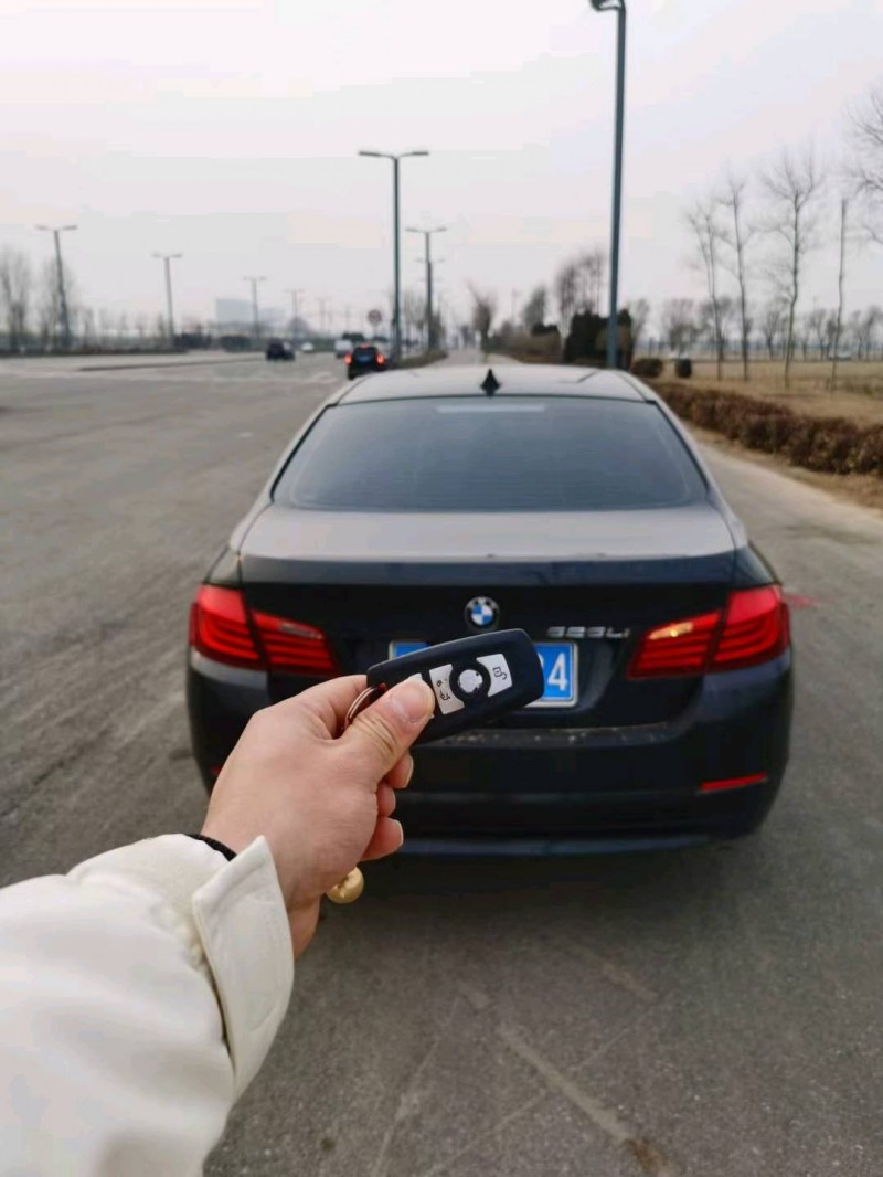 北京12年宝马5系7