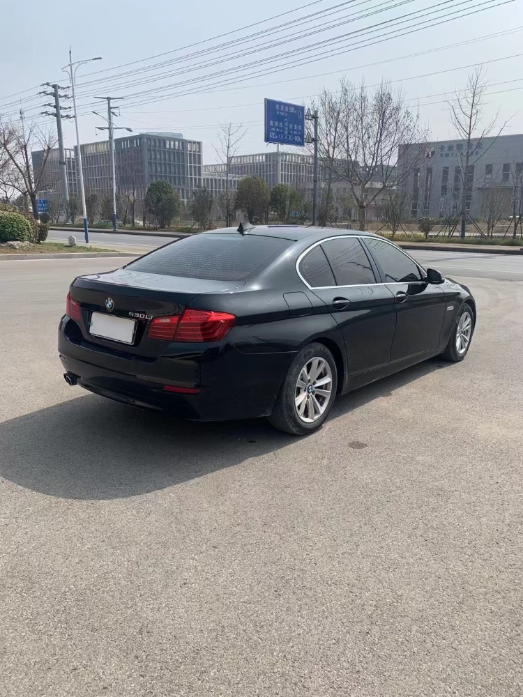 徐州17年宝马5系3