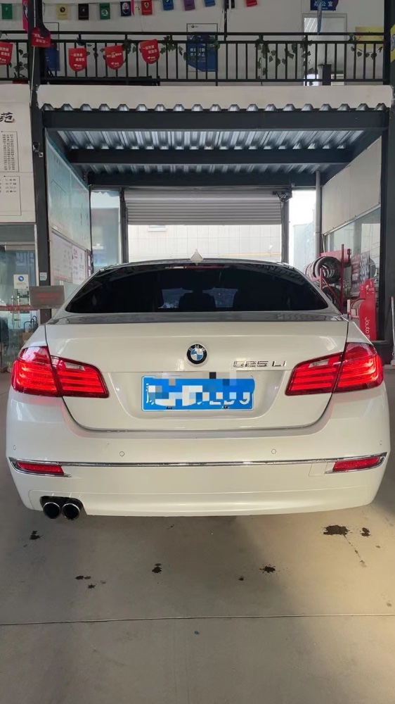 北京16年宝马5系6