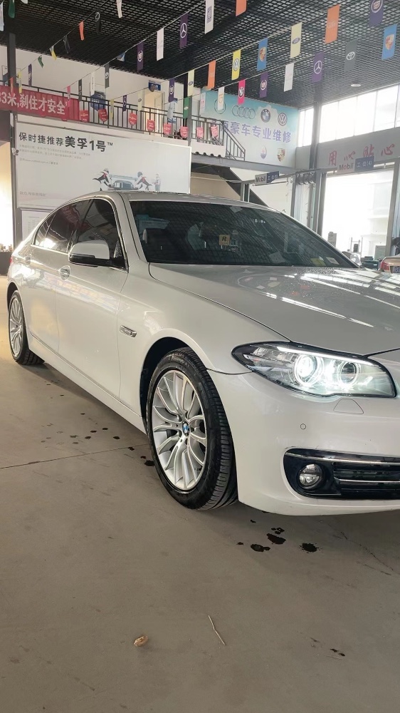 北京16年宝马5系5