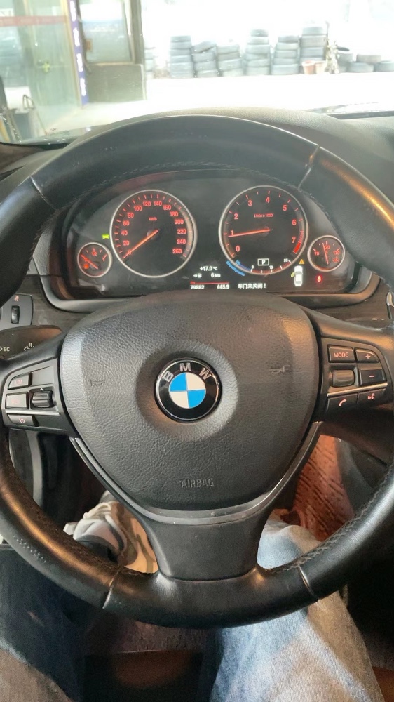 北京16年宝马5系4