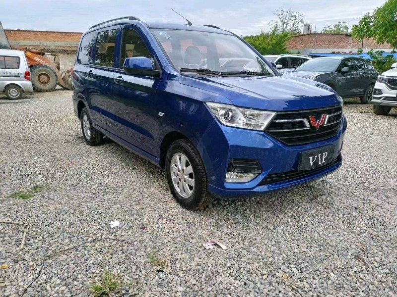 昆明20年五菱汽車宏光S32