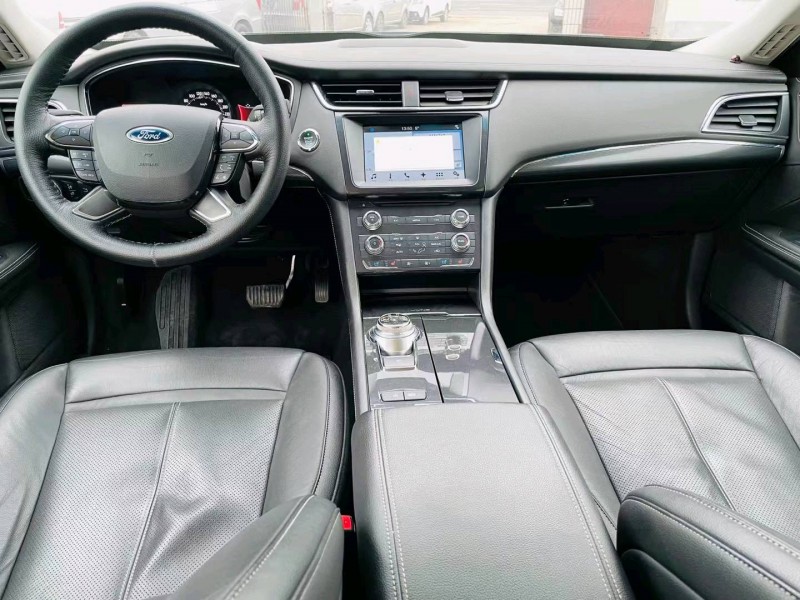 徐州17年福特金牛座5