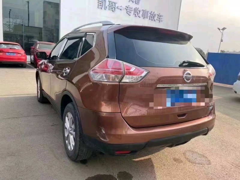 十堰15年日產奇駿3